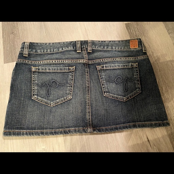 Guess Denim Jean Skirt - Picture 2 of 3
